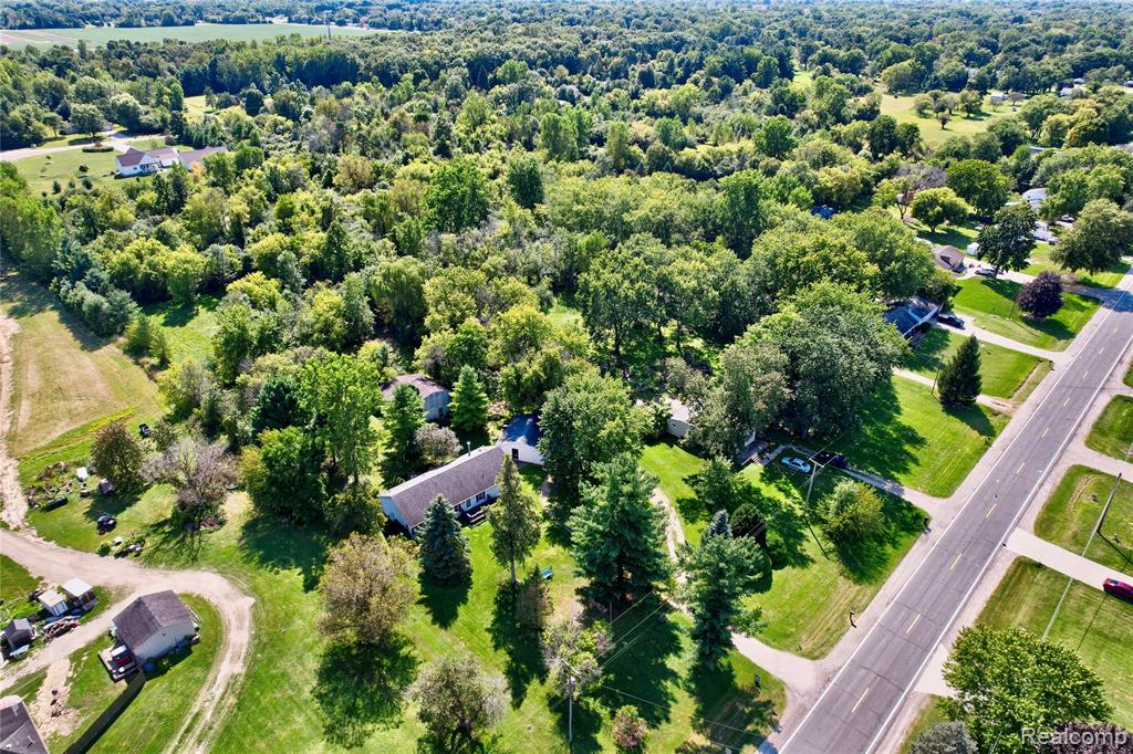 5206 Lippincott Boulevard, Burton, MI 48519 — Photo 63