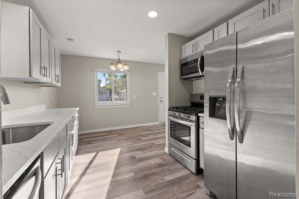 4638 Gertrude Street, Dearborn Heights, MI 48125 — Photo 18