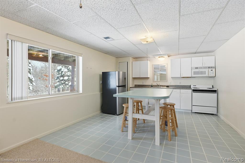 8930 Twin Lakes Drive, White Lake, MI — Photo 27
