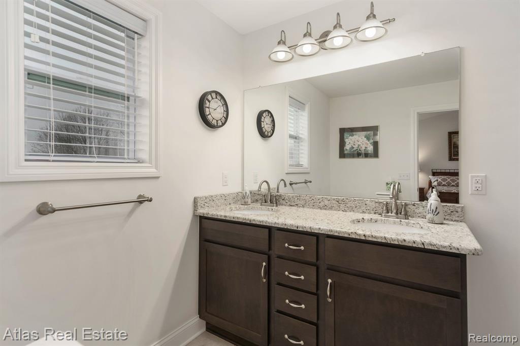 5053 HIDDEN RIDGE Drive, Metamora, MI 48455 — Photo 31