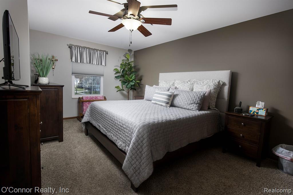 748 ALEXANDRIA Street, Marysville, MI 48040 — Photo 15