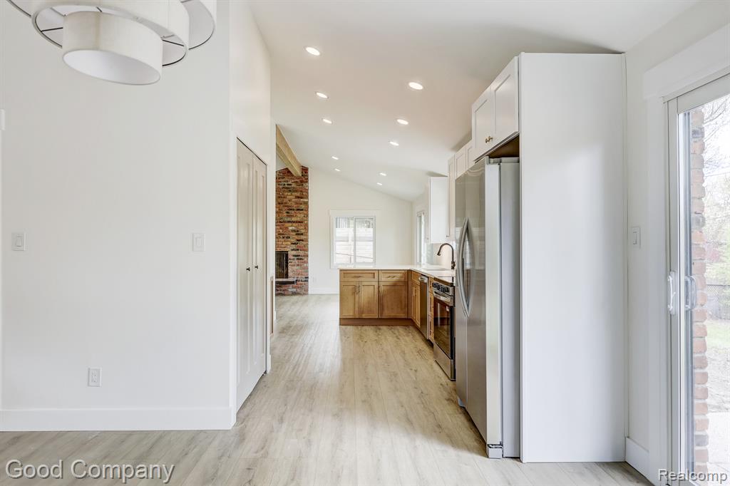 24250 Majestic Street, Oak Park, MI 48237 — Photo 10