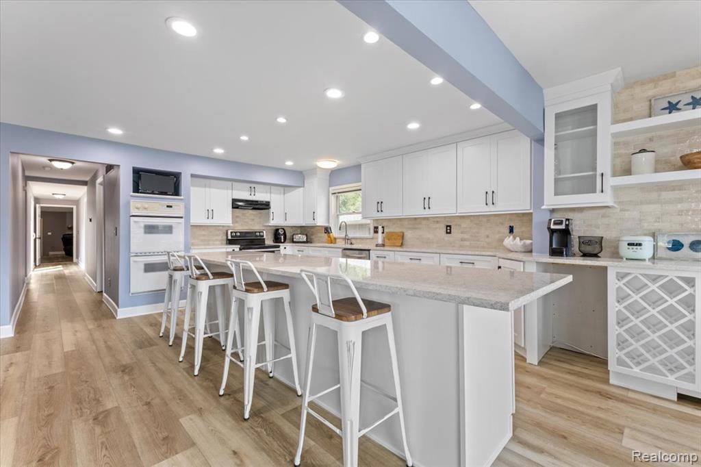 8437 WOODLAND SHORE Drive, Brighton, MI 48114 — Photo 21