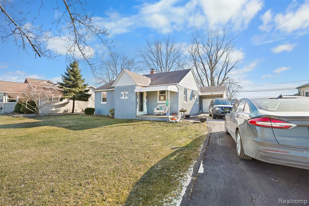 47978 Jefferson Avenue, Chesterfield, MI 48047 — Photo 3