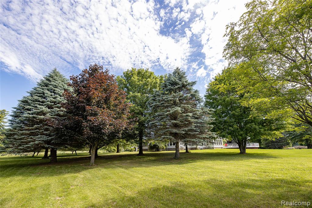 3839 Shamrock Drive, Lapeer, MI 48446 — Photo 16