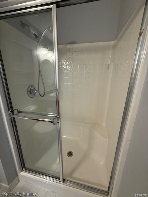 9103 Addington Drive, Commerce Twp, MI 48390 — Photo 16