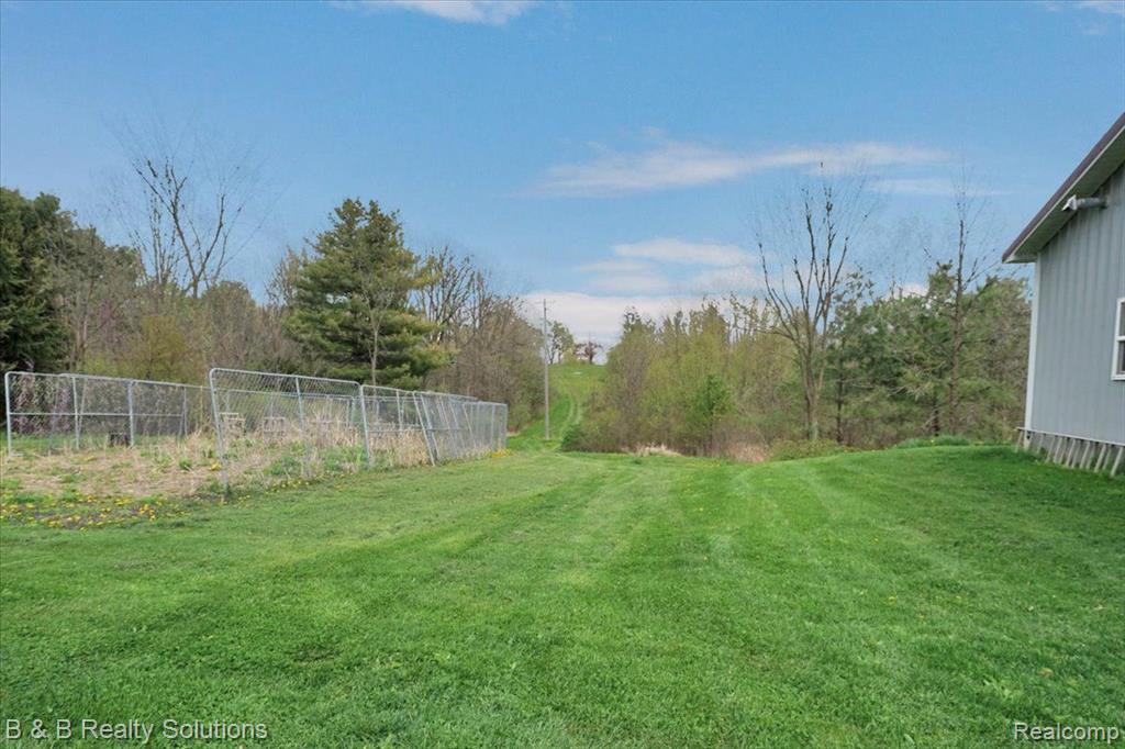 4114 COLUMBIAVILLE Road, Columbiaville, MI 48421 — Photo 27