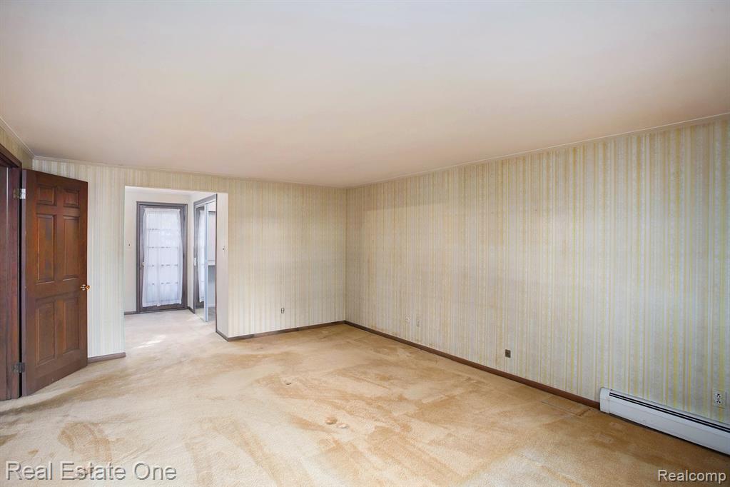 5593 Northcote, West Bloomfield, MI — Photo 18