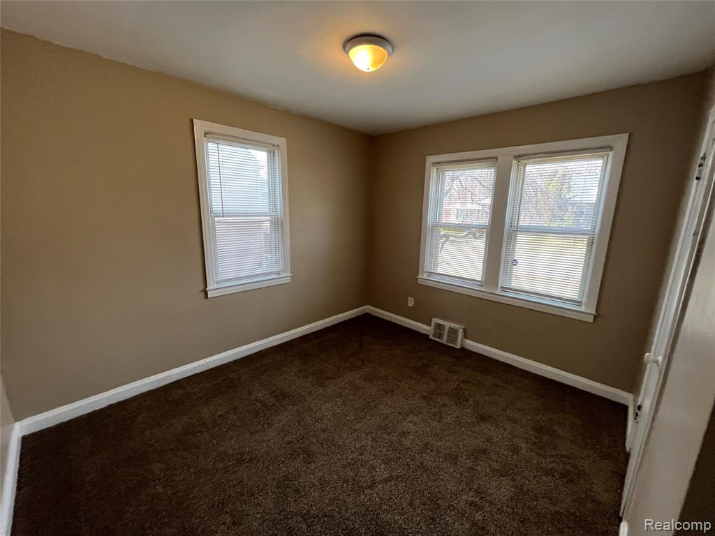 7552 WESTMINSTER Avenue, Warren, MI 48091 — Photo 16