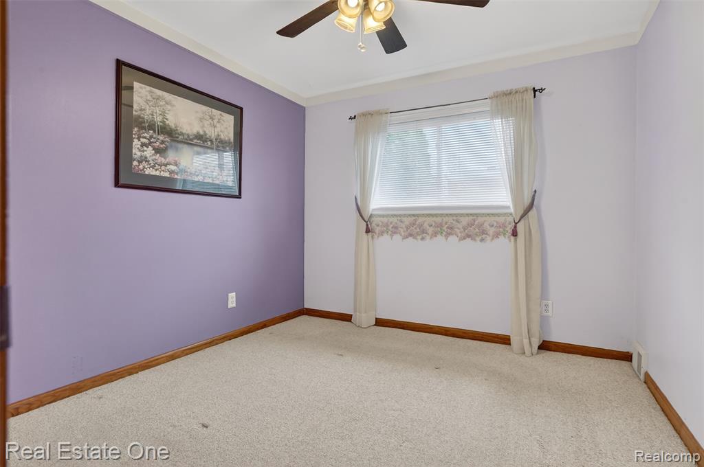 8232 Hillcrest Boulevard, Westland, MI — Photo 15
