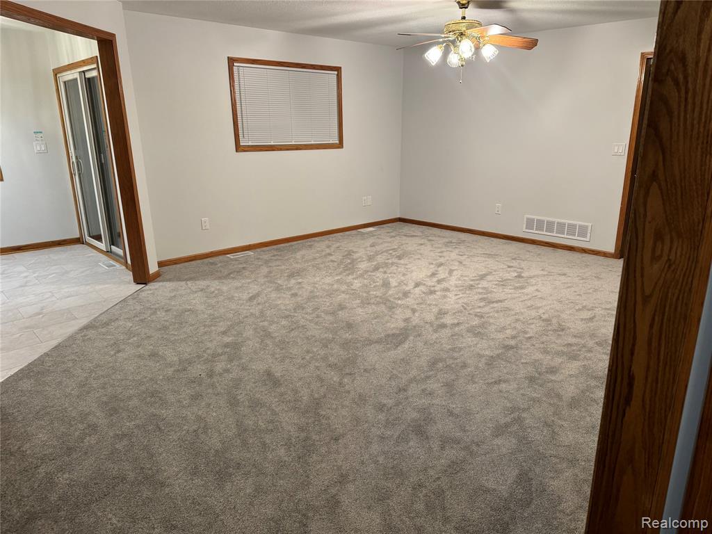 12464 Maxwell Road, Carleton, MI 48117 — Photo 3