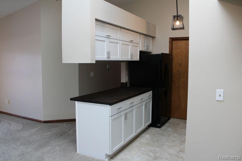 1235 HARBOUR Drive, Trenton, MI 48183 — Photo 12
