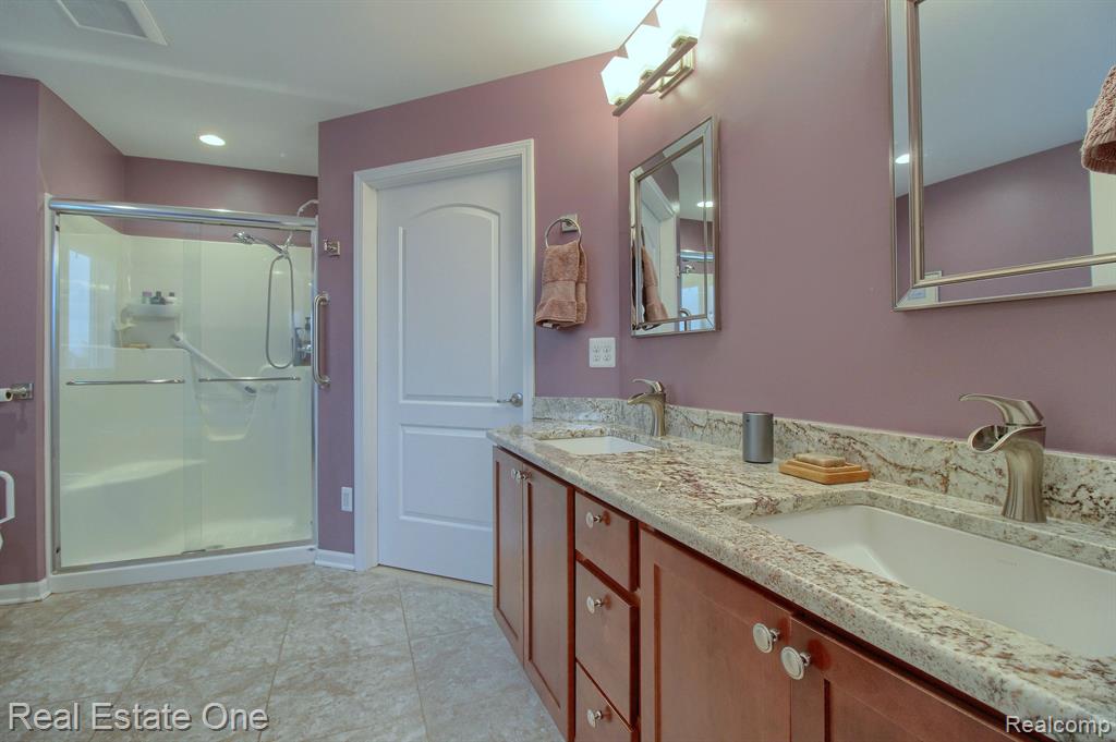 29924 MAGNOLIA Drive, New Hudson, MI 48165 — Photo 24