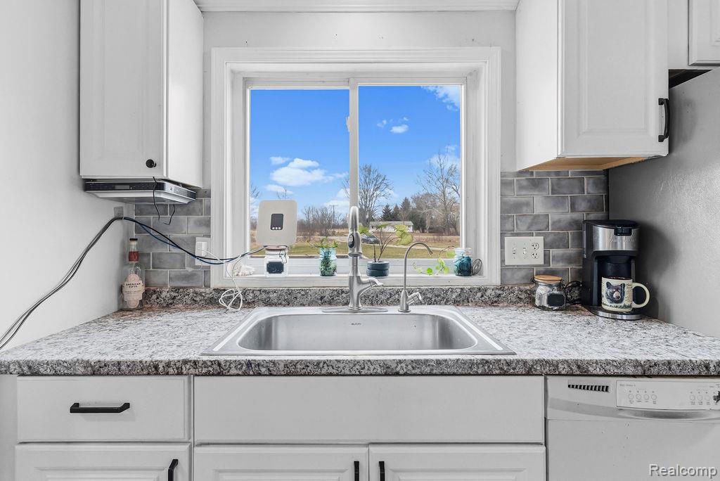 8311 State Road, Bancroft, MI 48414 — Photo 9