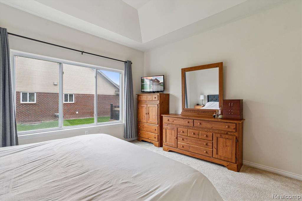 5104 Hawkseye Trace, Warren, MI 48092 — Photo 35