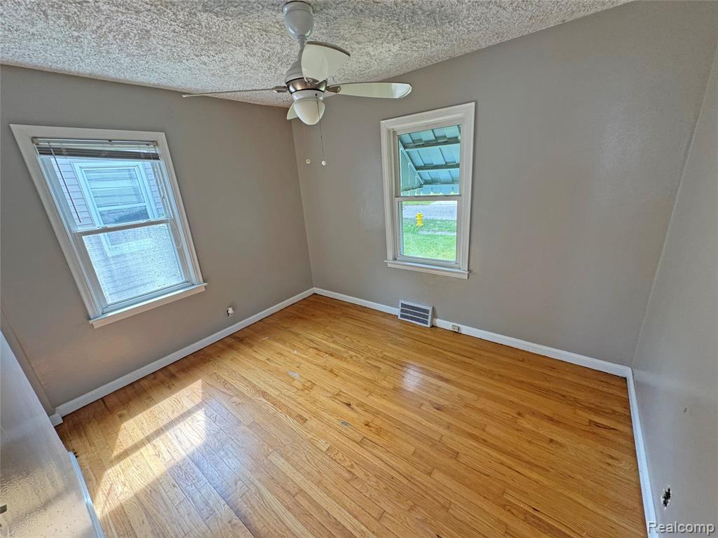 627 Wesbrook Street, Pontiac, MI 48340 — Photo 18