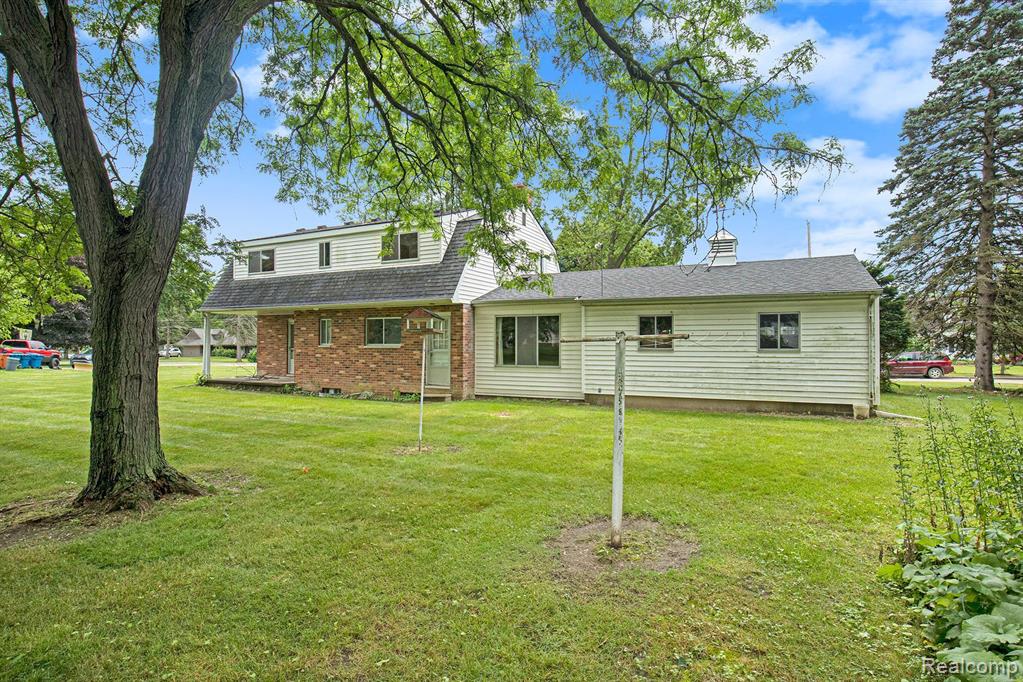 513 RIVERSIDE Drive, Linden, MI 48451 — Photo 26