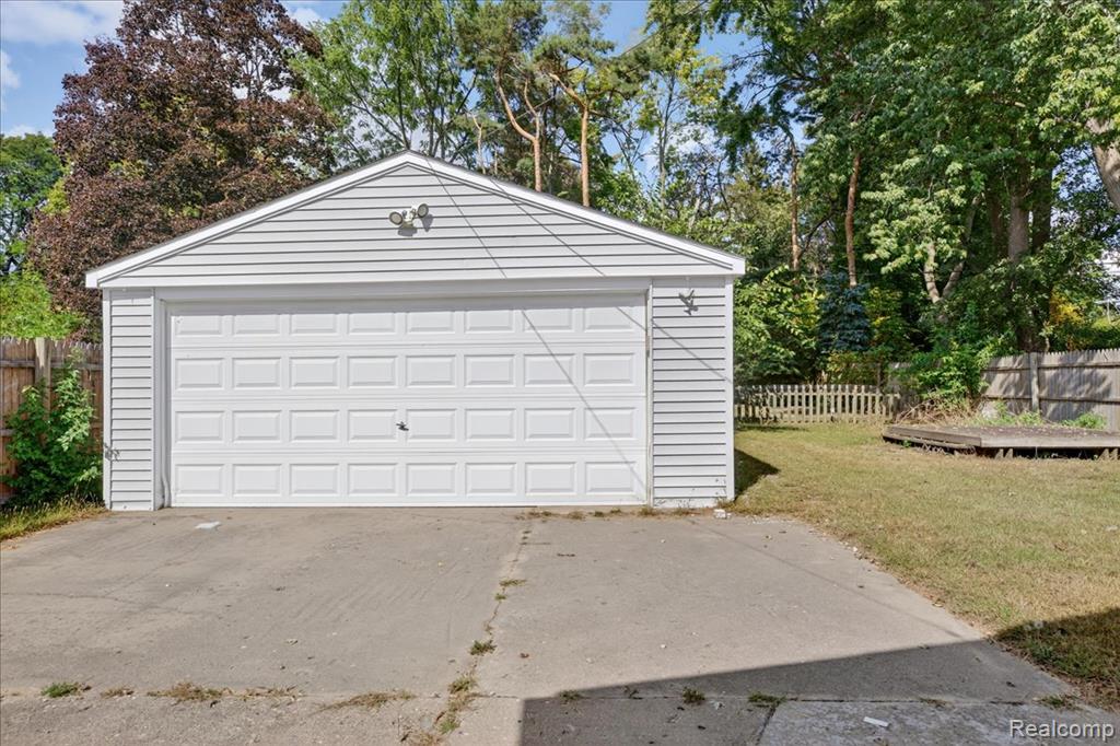 731 1st Avenue, Pontiac, MI 48340 — Photo 29