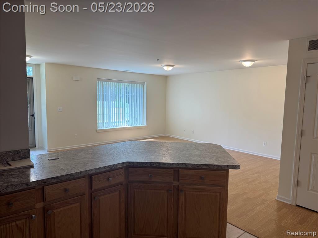 34086 Utica Road, Fraser, MI 48026 — Photo 4
