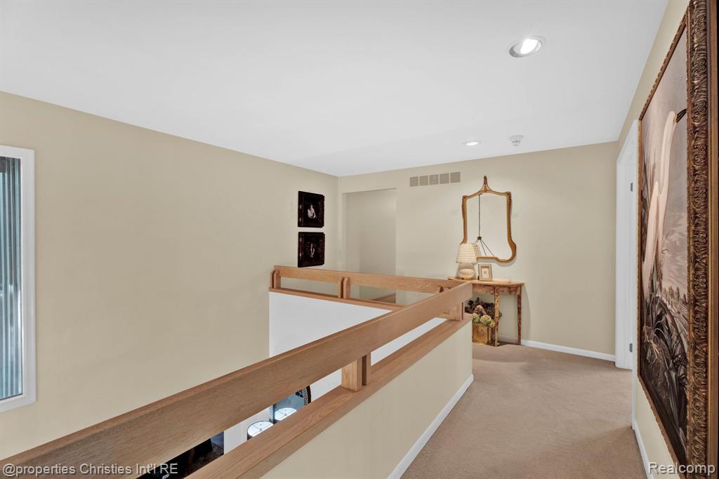 4845 CLIFFSIDE Drive, West Bloomfield, MI 48323 — Photo 25