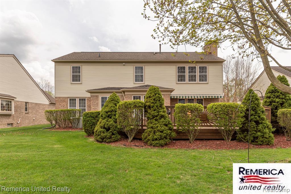 46206 LARCHMONT Drive, Canton, MI 48187 — Photo 44