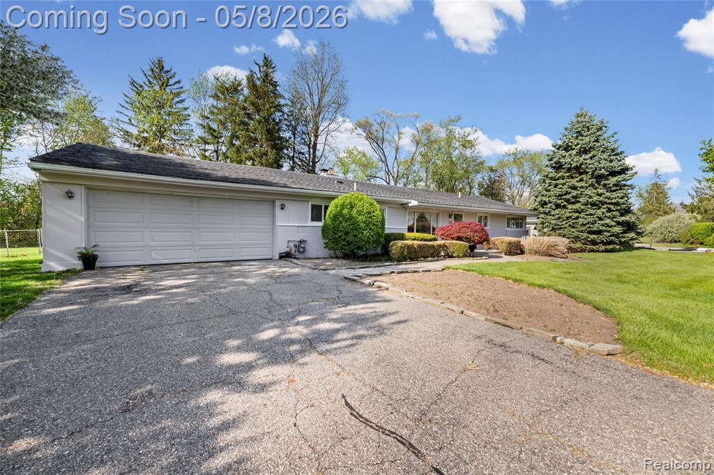 7396 Cornwall Court, West Bloomfield, MI — Photo 3