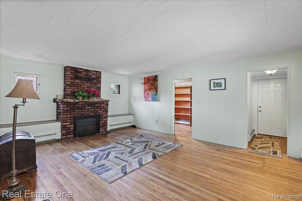 936 RIDGE Road, Lake Orion, MI 48362 — Photo 12