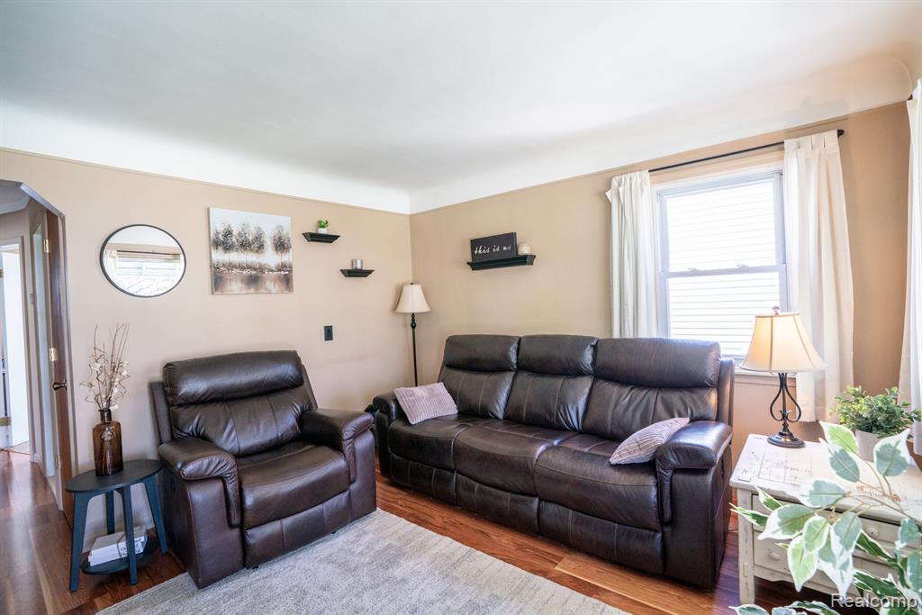 13273 Cunningham Street, Southgate, MI 48195 — Photo 8