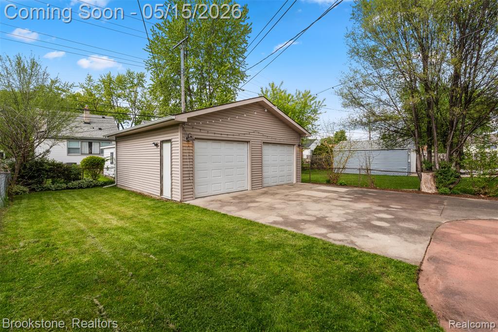 142 Massoit Street, Commerce Twp, MI — Photo 35