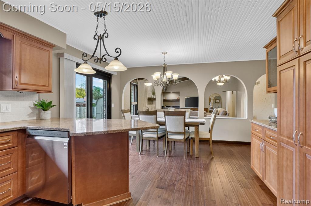54524 Pocahontas Drive, Shelby Twp, MI 48315 — Photo 12