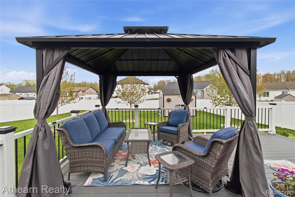 8197 Hidden Cove Court, Grand Blanc, MI 48439 — Photo 11