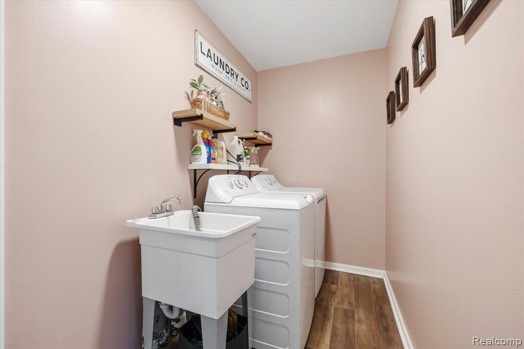4472 Hunters Circle E, Canton, MI 48188 — Photo 20