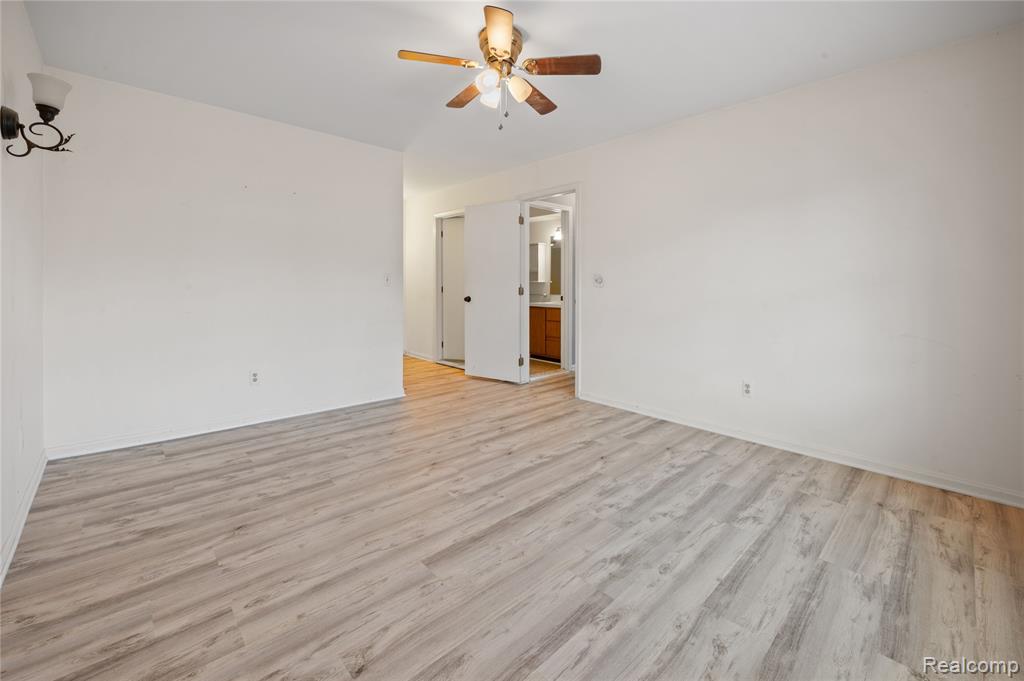 11830 Shenandoah Drive, 4, South Lyon, MI 48178 — Photo 12