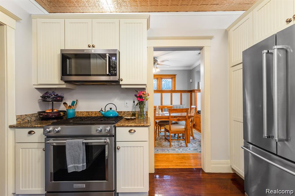700 PRINCETON Road, Berkley, MI 48072 — Photo 11