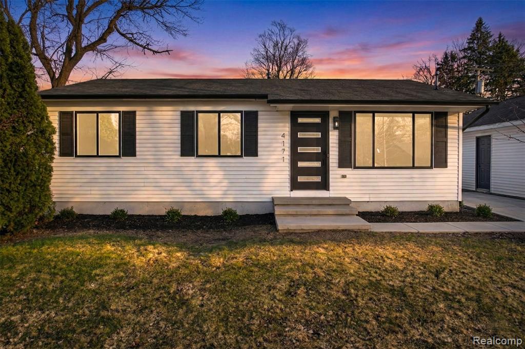 4171 Mapleleaf Road, Waterford, MI 48328 — front exterior