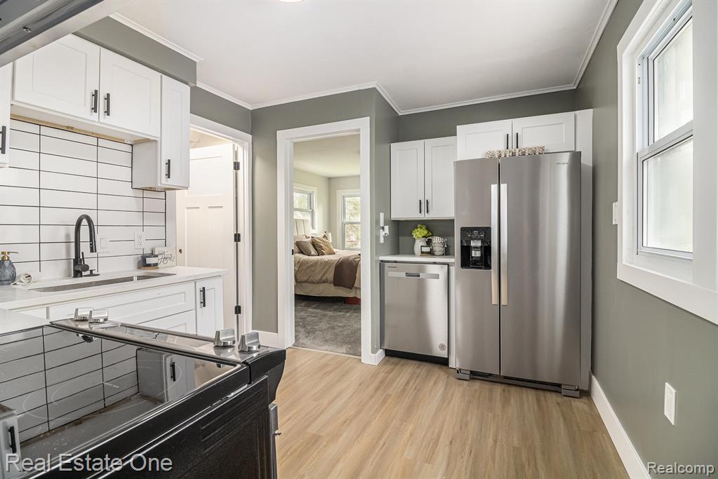 927 N LAFAYETTE Avenue, Royal Oak, MI 48067 — Photo 11