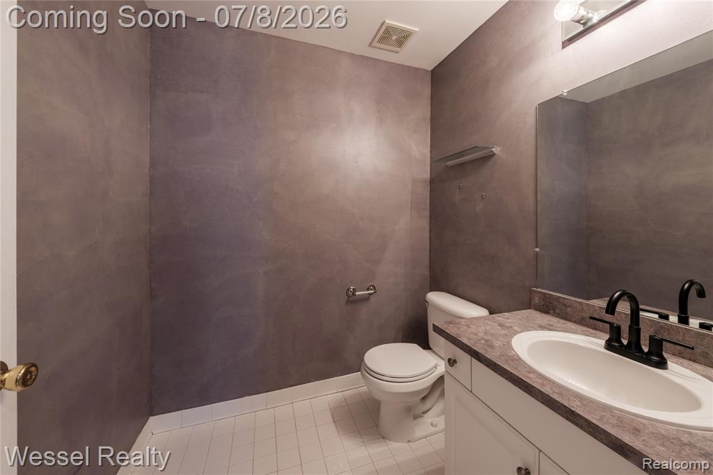 17575 Rocco Drive, Macomb, MI 48044 — Photo 20