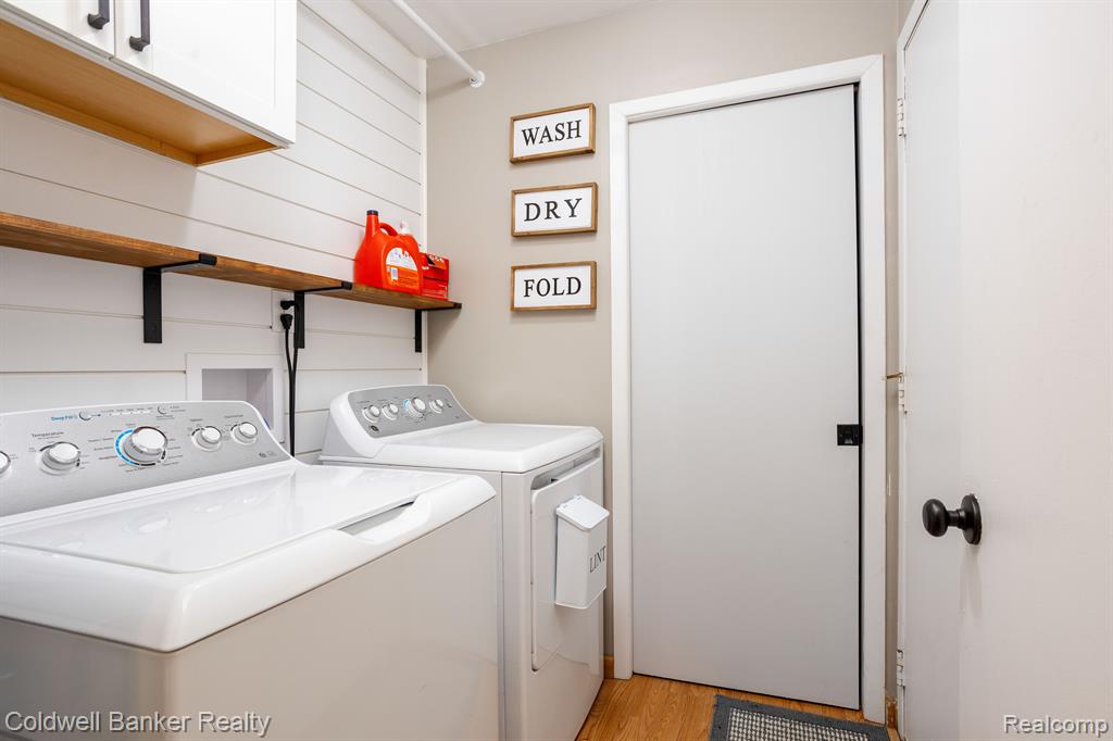 1068 KINGS, Canton, MI 48188 — Photo 8