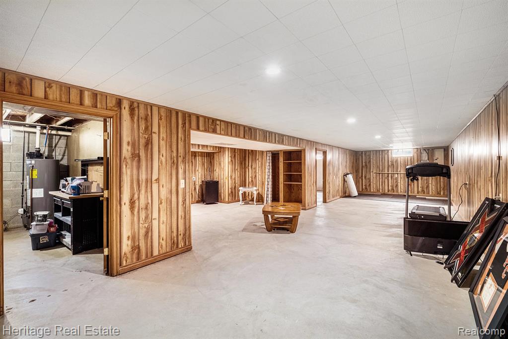 4864 Holmes Road, Goodrich Vlg, MI — Photo 19