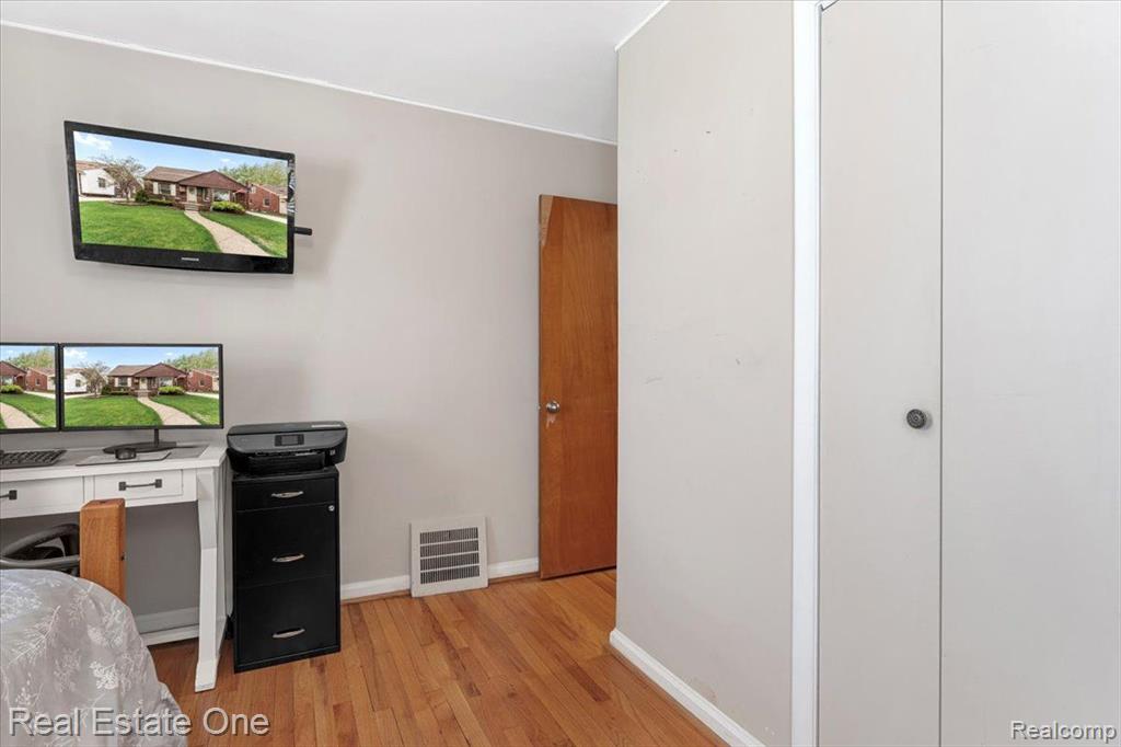 6350 KING Avenue, Allen Park, MI 48101 — Photo 13
