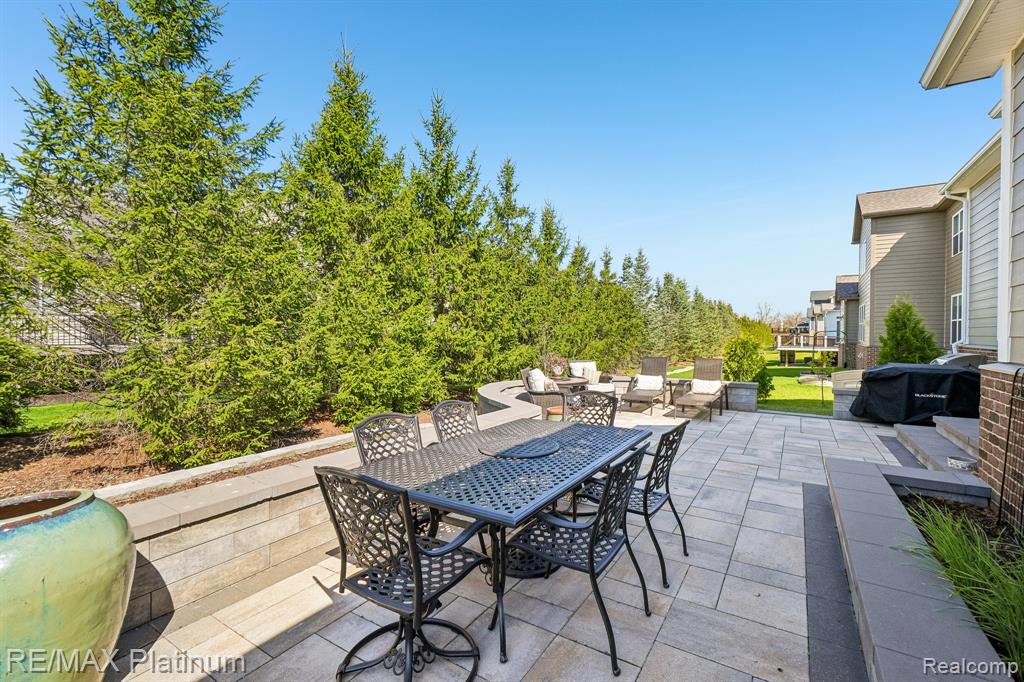 24261 Bay Laurel Lane, South Lyon, MI 48178 — Photo 36