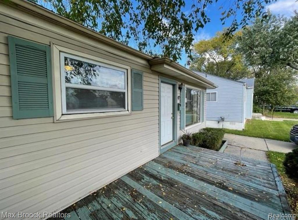 47 E Barrett Avenue, Madison Heights, MI 48071 — Photo 3