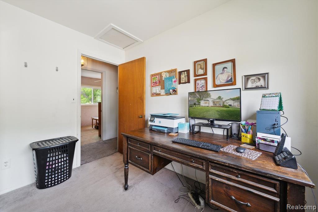 6091 COTTER Avenue, Sterling Heights, MI 48314 — Photo 21
