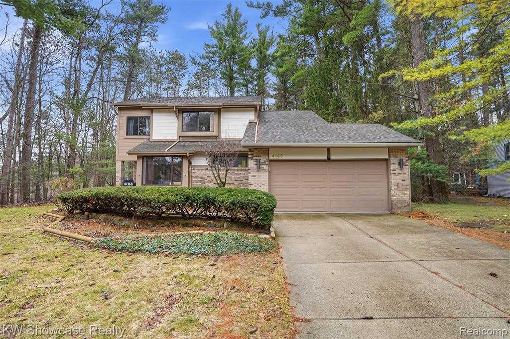4145 Cumberland Ct, Commerce Twp, MI 48390 — front exterior