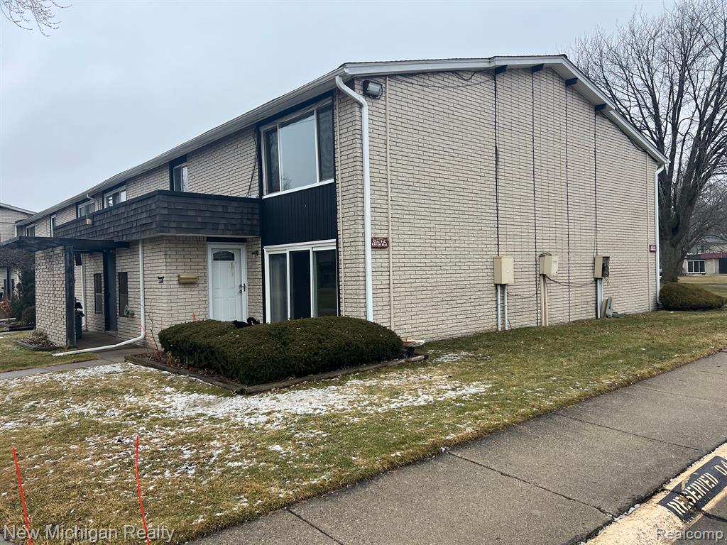 8272 KARAM Boulevard, Warren, MI 48093 — front exterior