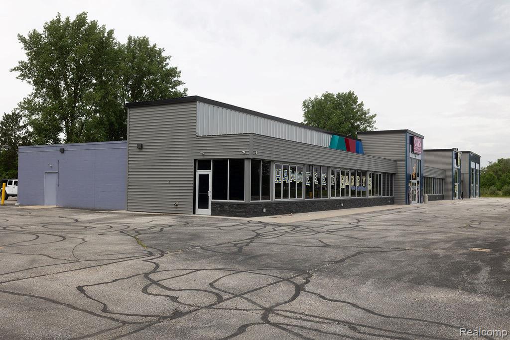 8845 Gratiot Road, Saginaw, MI, 48609