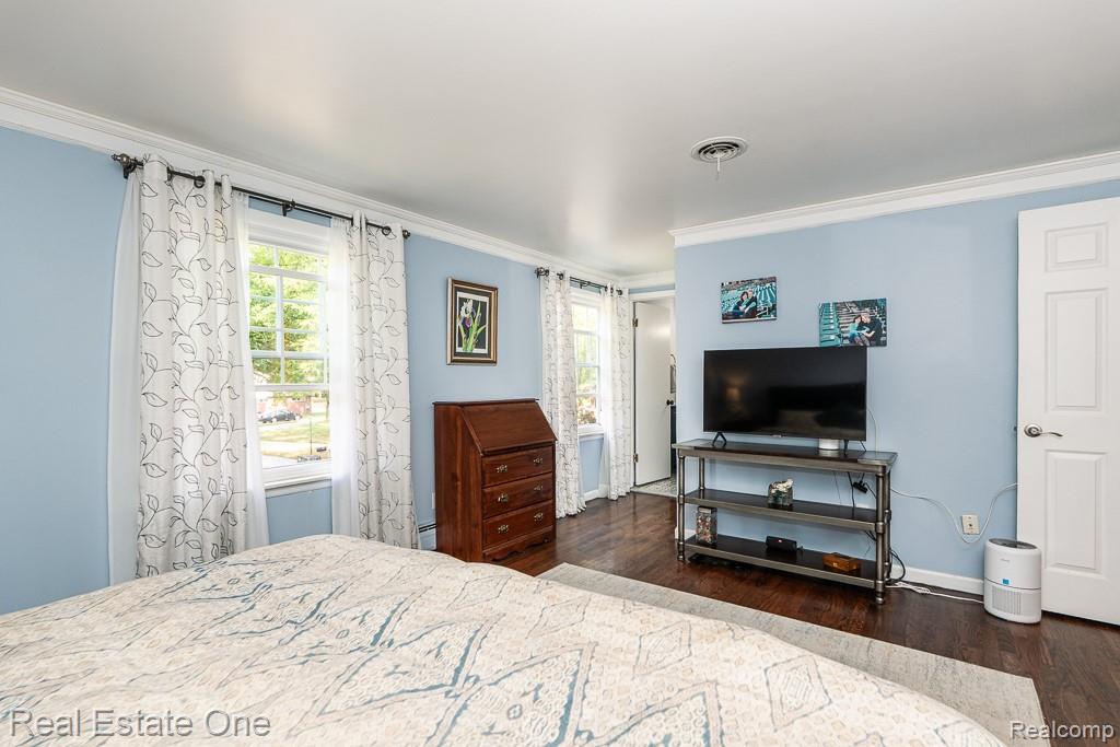 4203 Sugar Grove Court, Troy, MI 48098 — Photo 29