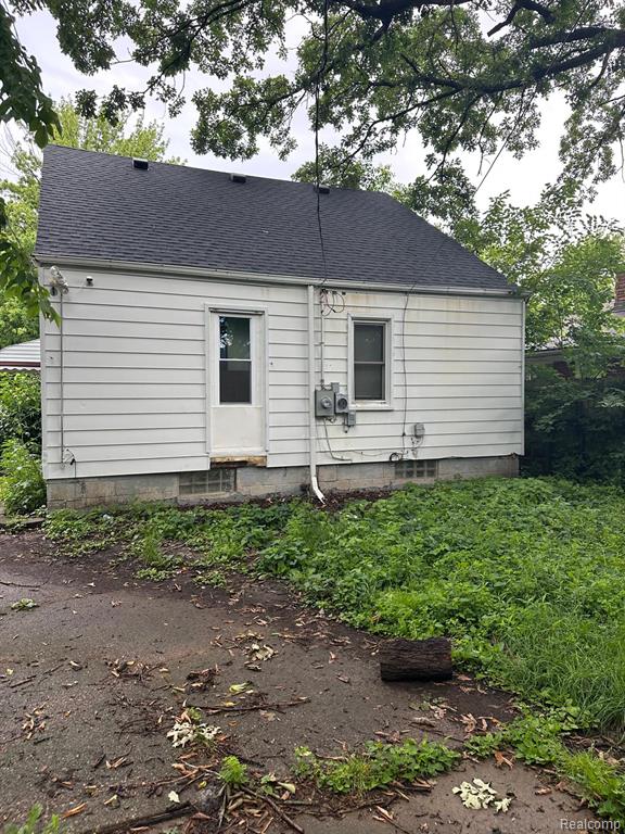 20413 Kingsville Street, Harper Woods, MI 48225 — Photo 7