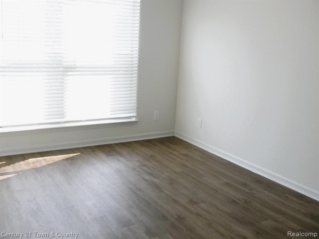 1327 S Main Street, 12, Royal Oak, MI 48067 — Photo 12