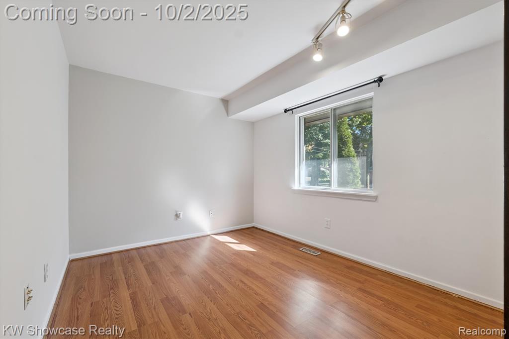 8760 Cooley Beach Drive, White Lake, MI — Photo 37